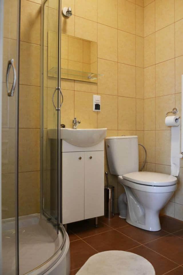 Pokoje Goscinne W Ratuszu Ogrodzieniec Habitación foto